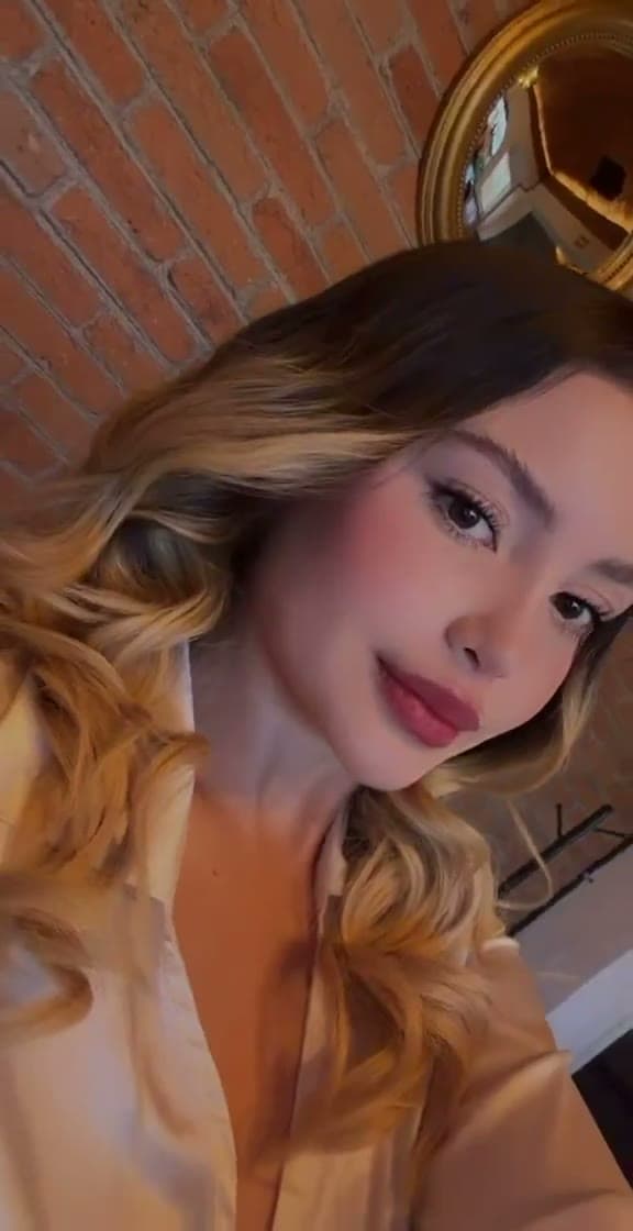 Una mirada ya dijo lo suficiente — en QRO 🇨🇴