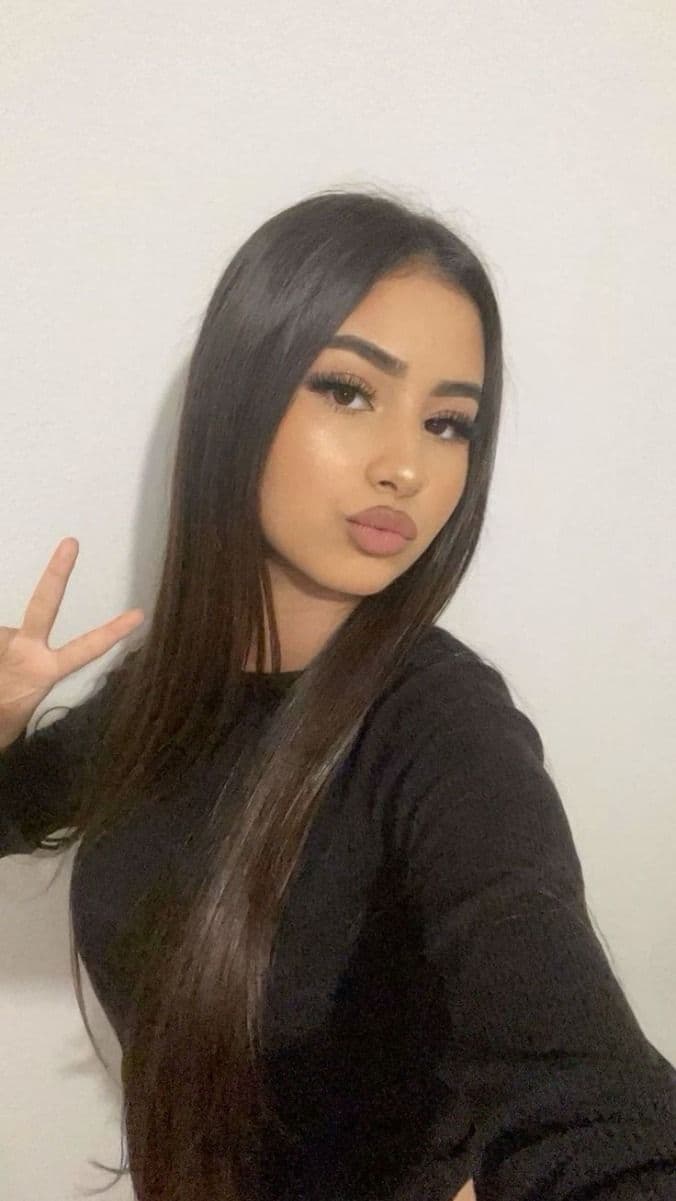 Dayana C.